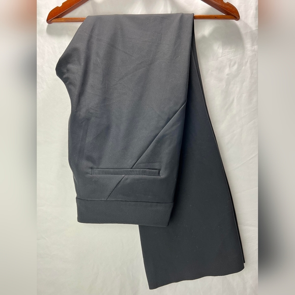 ***Host pick****ATHLETA Stellar Flare Trouser Size 10 Black Zipper Leg Opening - Picture 5 of 9